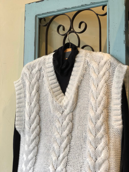 Fiona Cable Sweater Vest -Final Sale